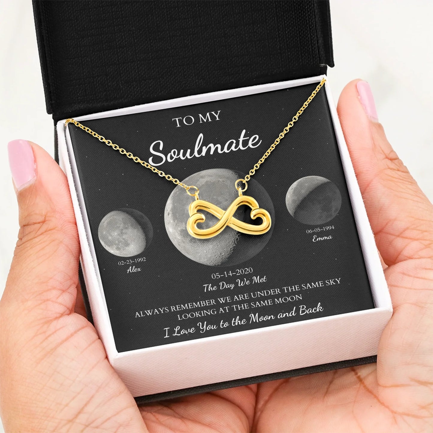 Infinity Heart Message Card Gold in Hand